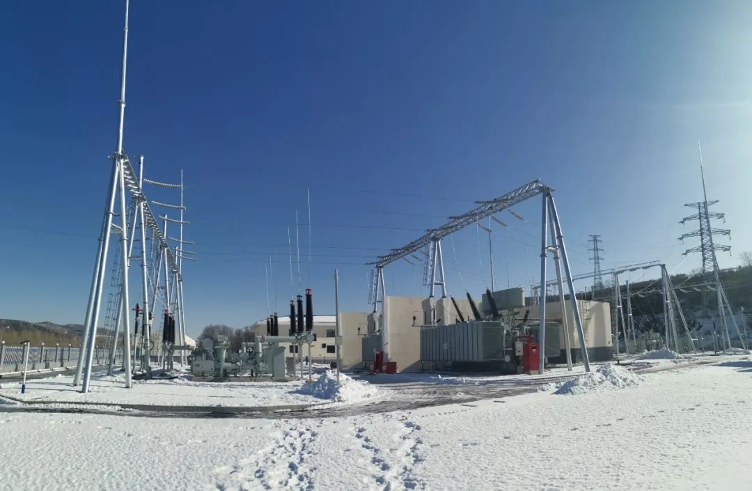 承德围场向阳湾（300MW）220kV汇流站项目一次性倒送电乐成